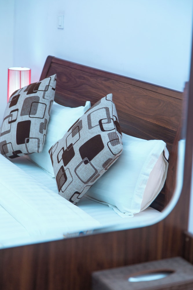 ECONOMY, DOUBLE BED