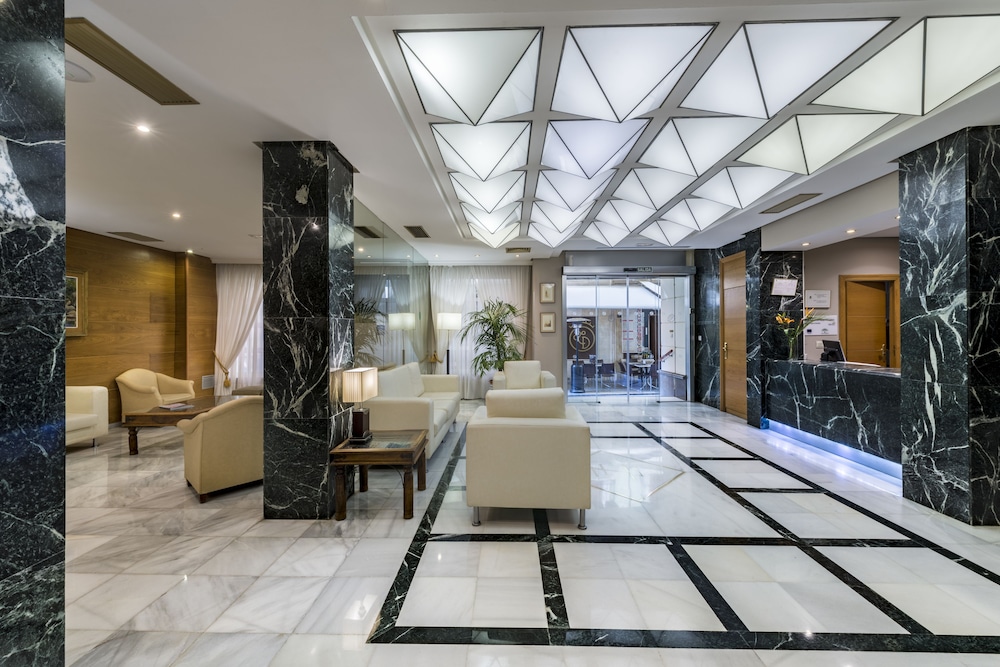 Navas Hotel 50/82