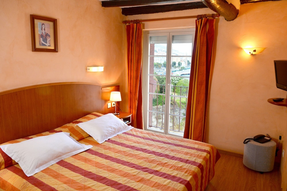 Hotel Posta Vecchia 28/84