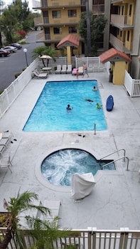 Days Inn by Wyndham Buena Park 9/34