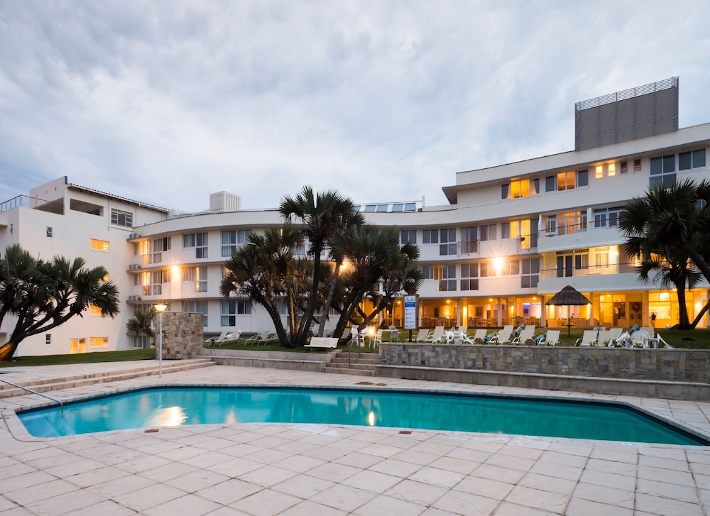BLUE MARLIN HOTEL 4/84