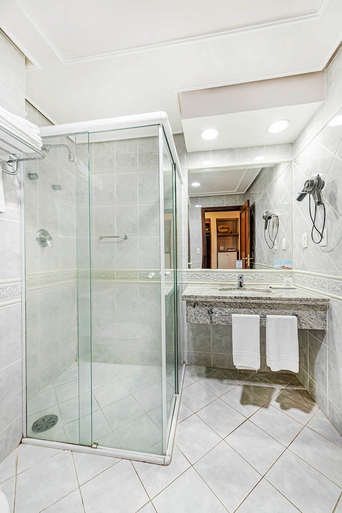 غرفة قياسية بسريرين منفصلين، Euro Suite Campinas by Nacional Inn 9/10