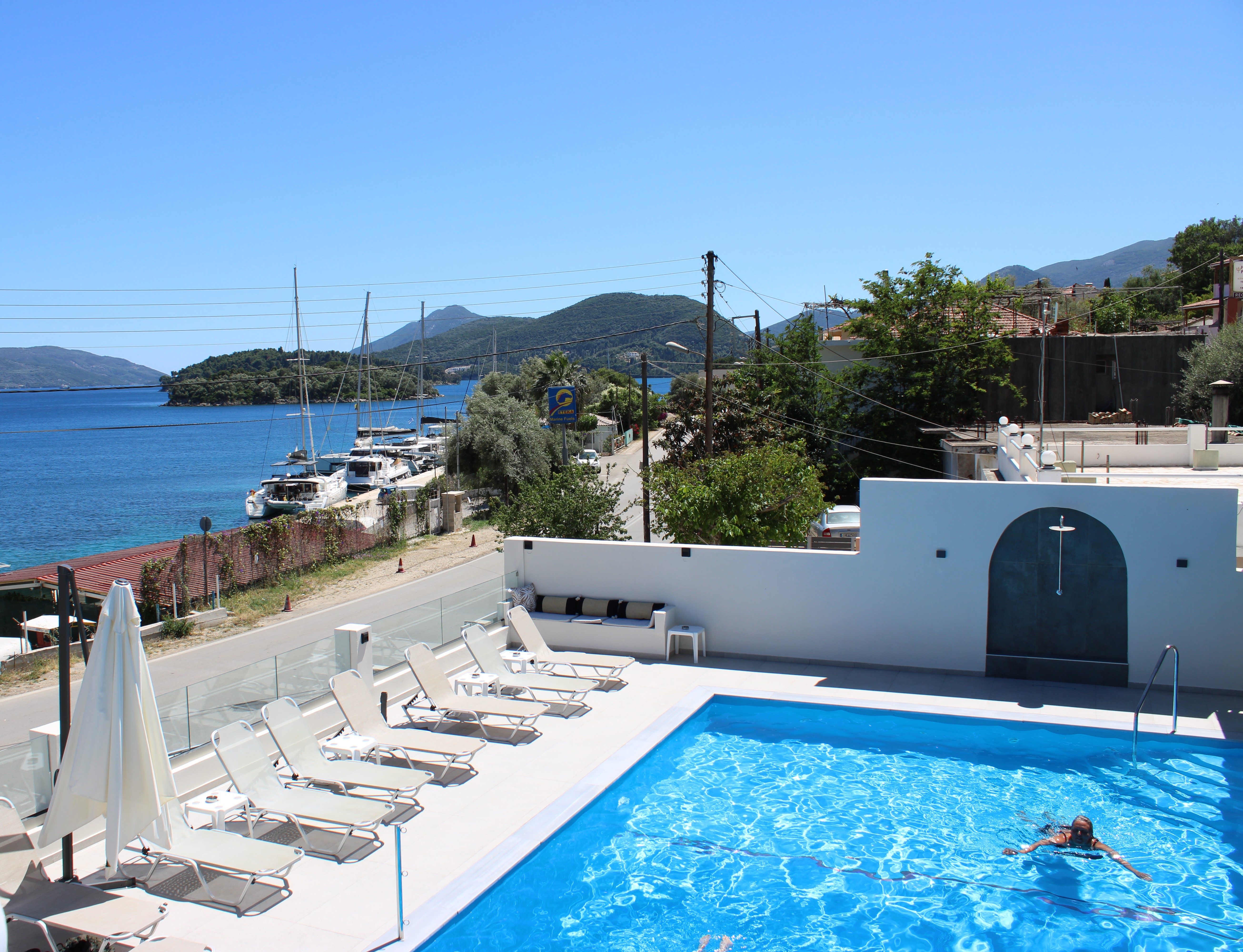Tropicana Inn 25/50