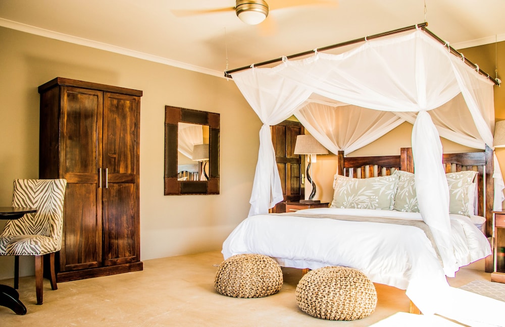 The Ranch House at African Safari Lodge 13/50