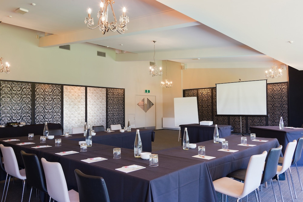 Croydon Lodge Hotel 32/40