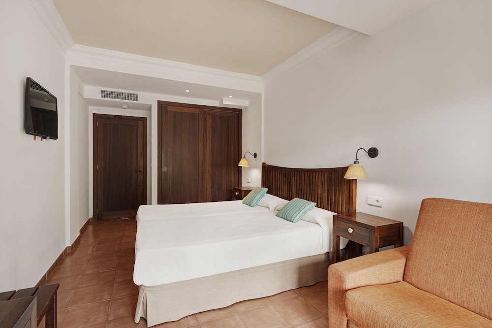 ES PORT HOTEL 15/50