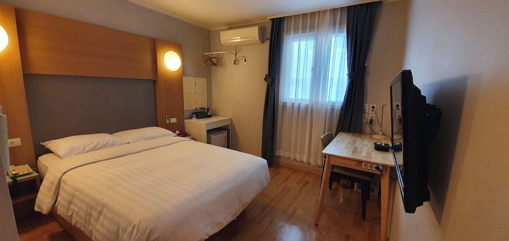 Apple Tree Hotel Pohang 17/47