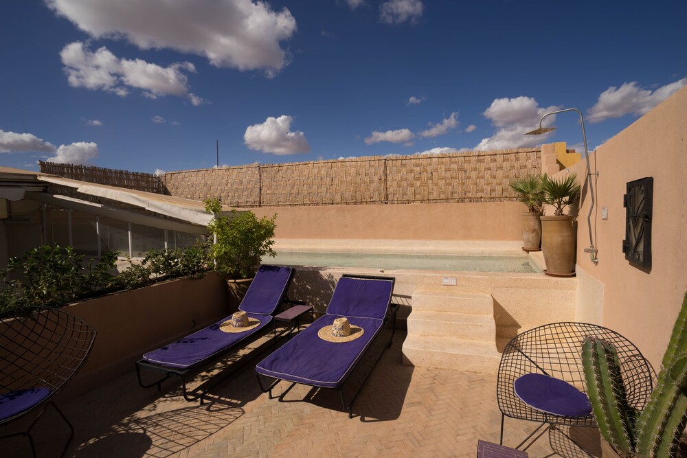 Riad Houdou 74/77