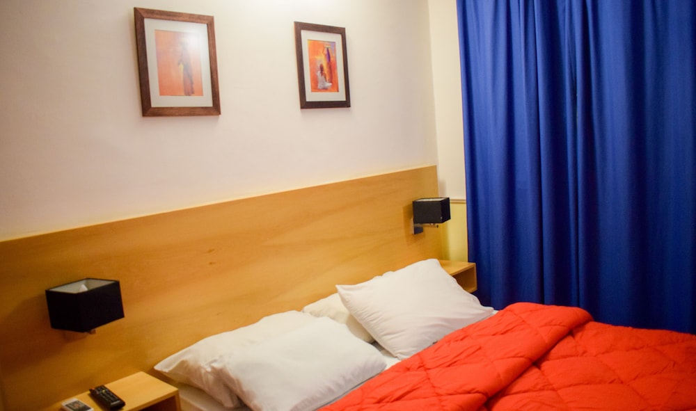 غرفة أساسية ثلاثية بسرير مزدوج وسرير فردي، Hotel Casablanca 2/10