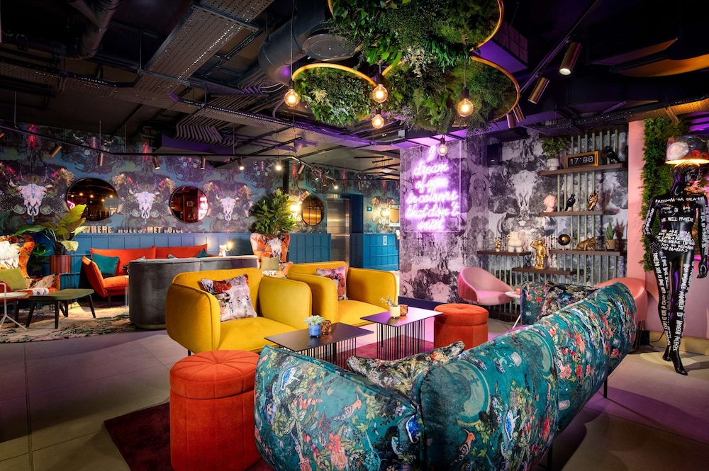 YOTEL Manchester Deansgate 38/47