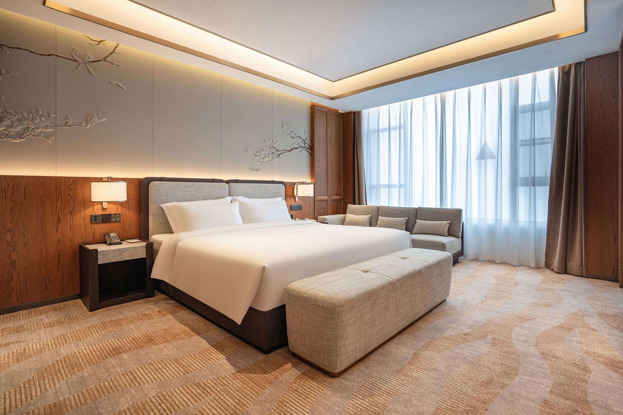 Howard Johnson by Wyndham Jufu Plaza Jinxi 12/30