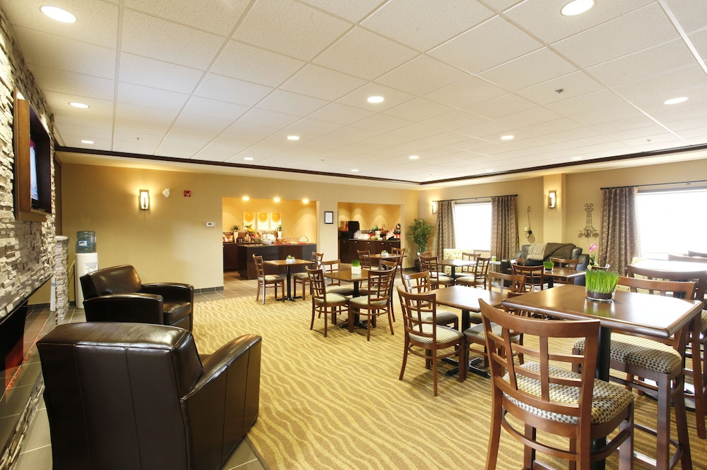 Pomeroy Inn & Suites Vegreville 29/34