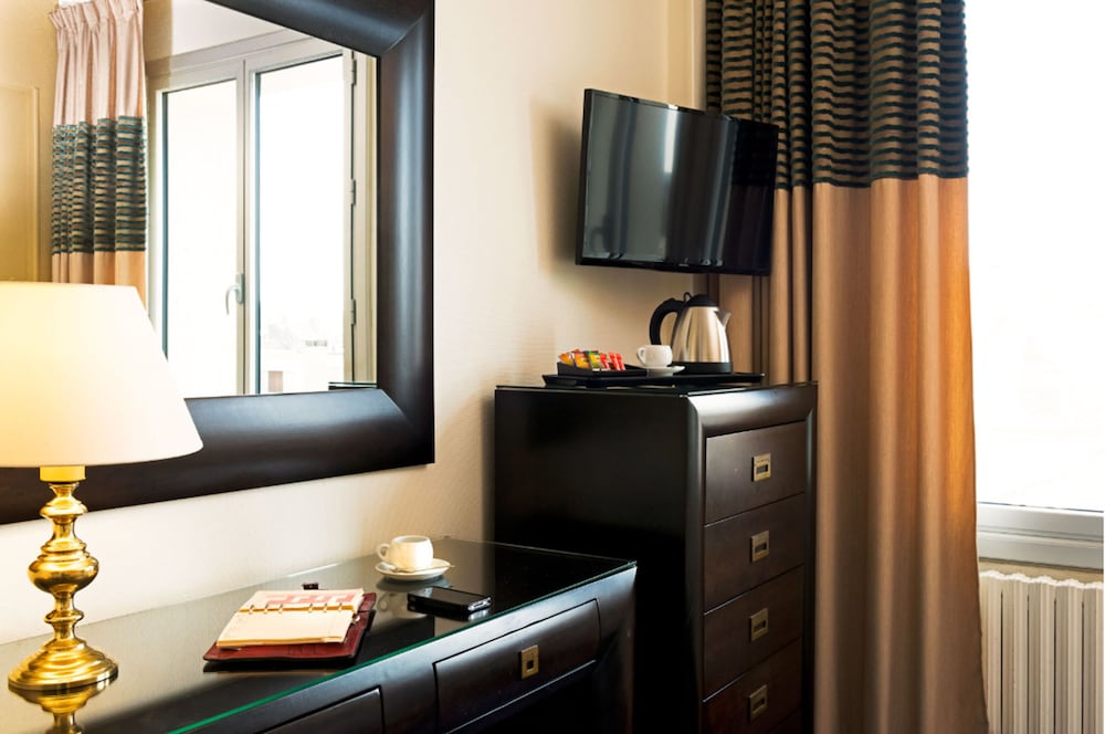 Hotel Aguado 37/72