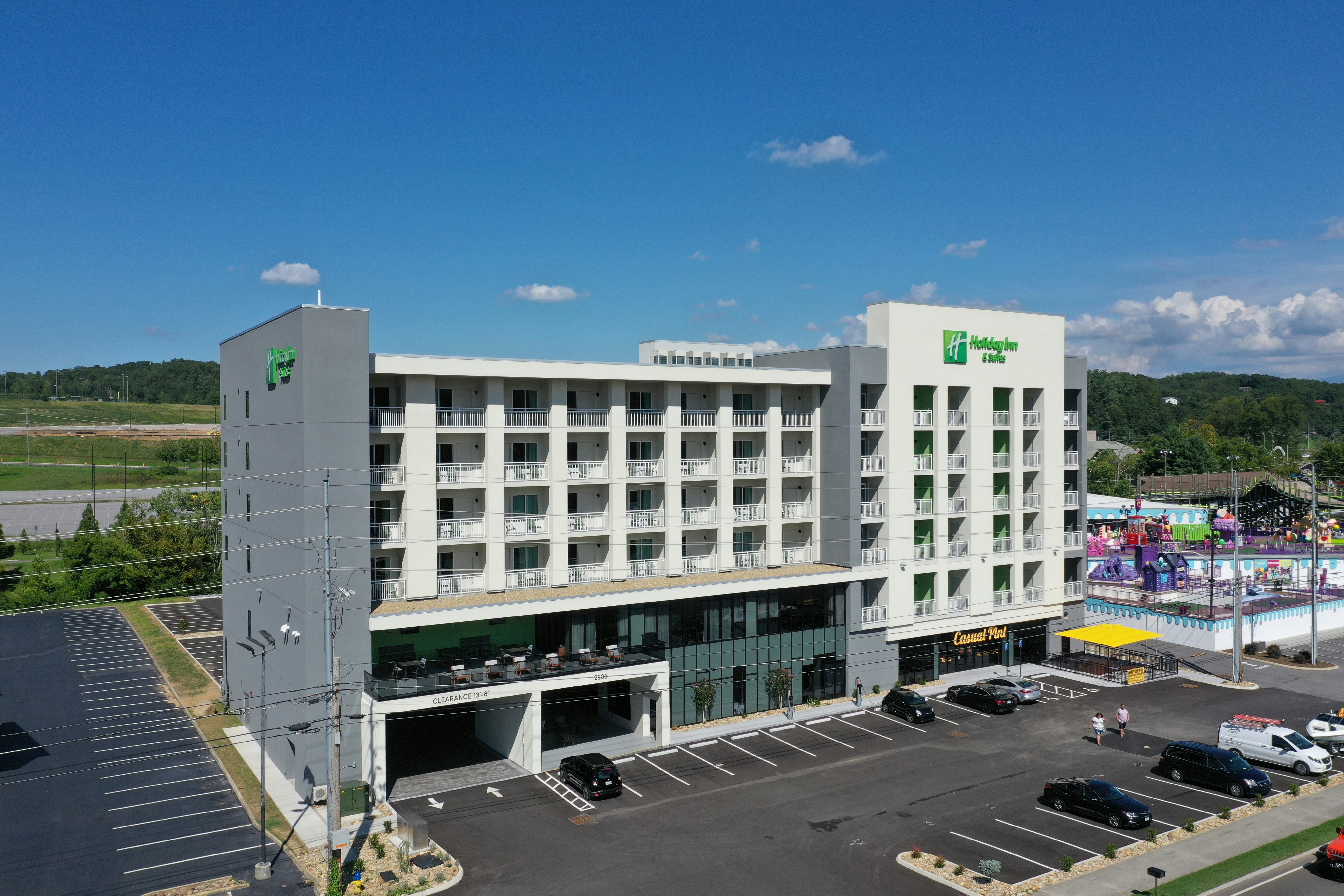 Holiday Inn & Suites Pigeon Forge Convention Center (ex Econo Lodge Hotel) 2/30