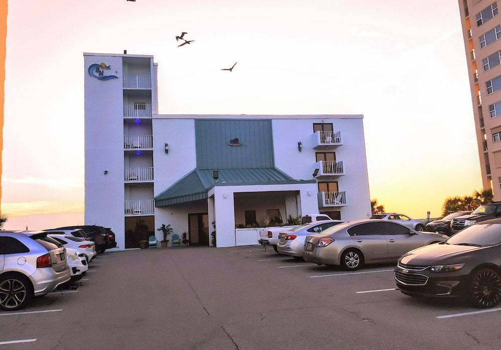 Beachside Hotel 51/60