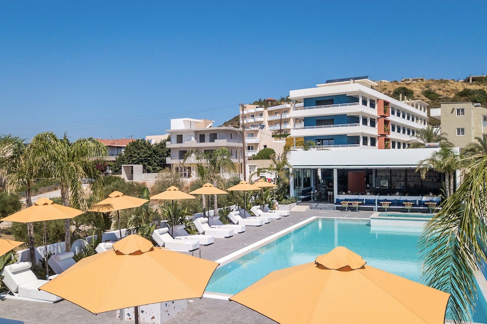 Mazoren Art Hotel 53/60