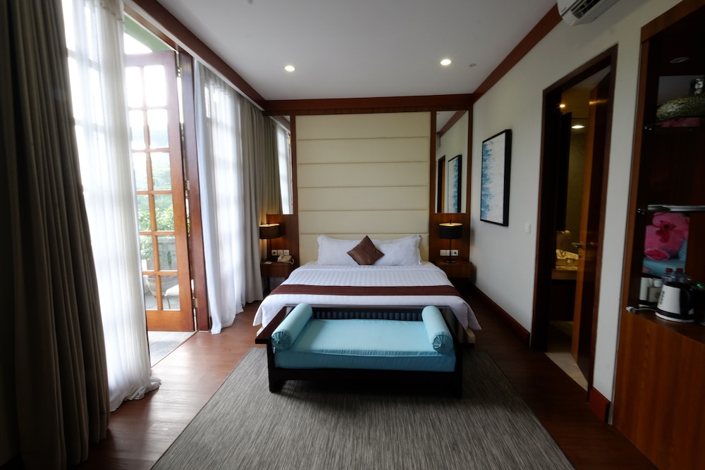 Taman Dayu Golf Club And Resort 18/56
