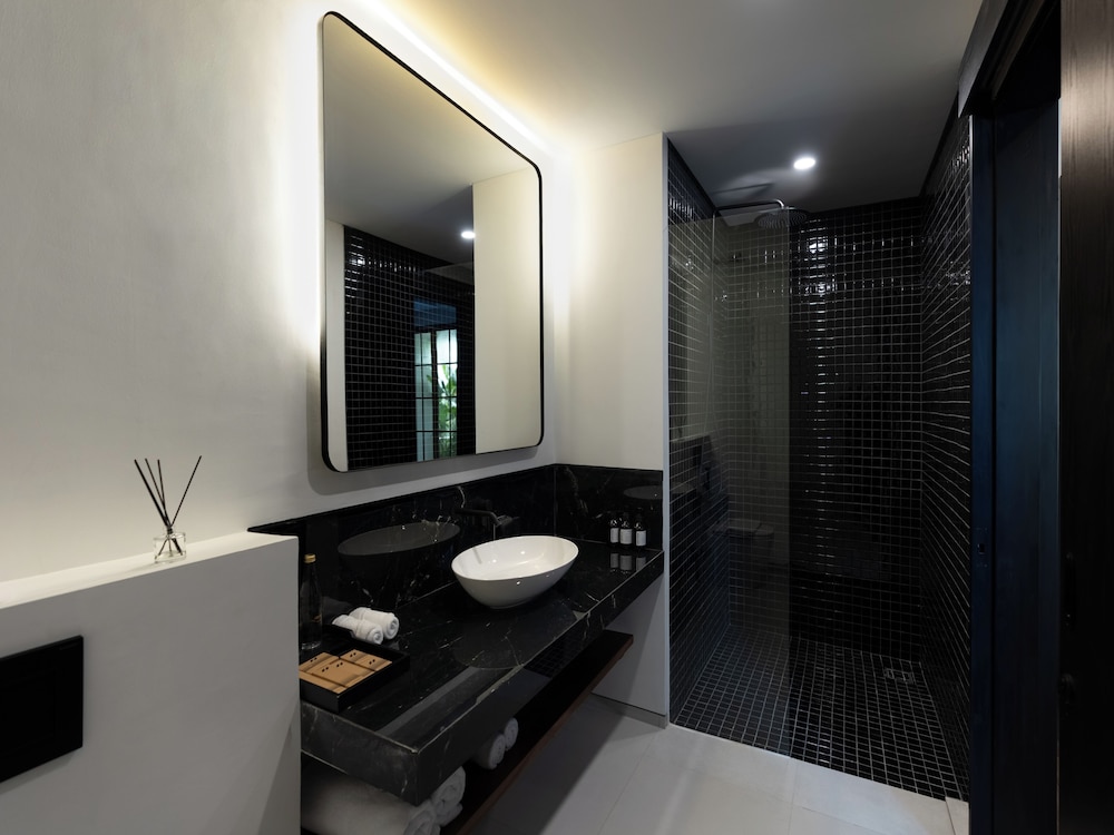 Kiara Beachtown Nusa Dua 50/50