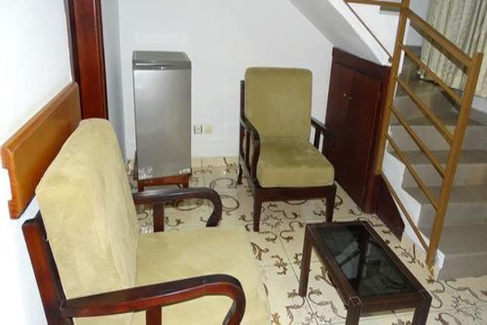 Residence Hotel Badjo 12/20