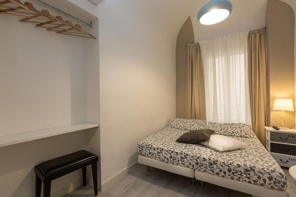 Room, Double or Twin Bed, External Bathroom