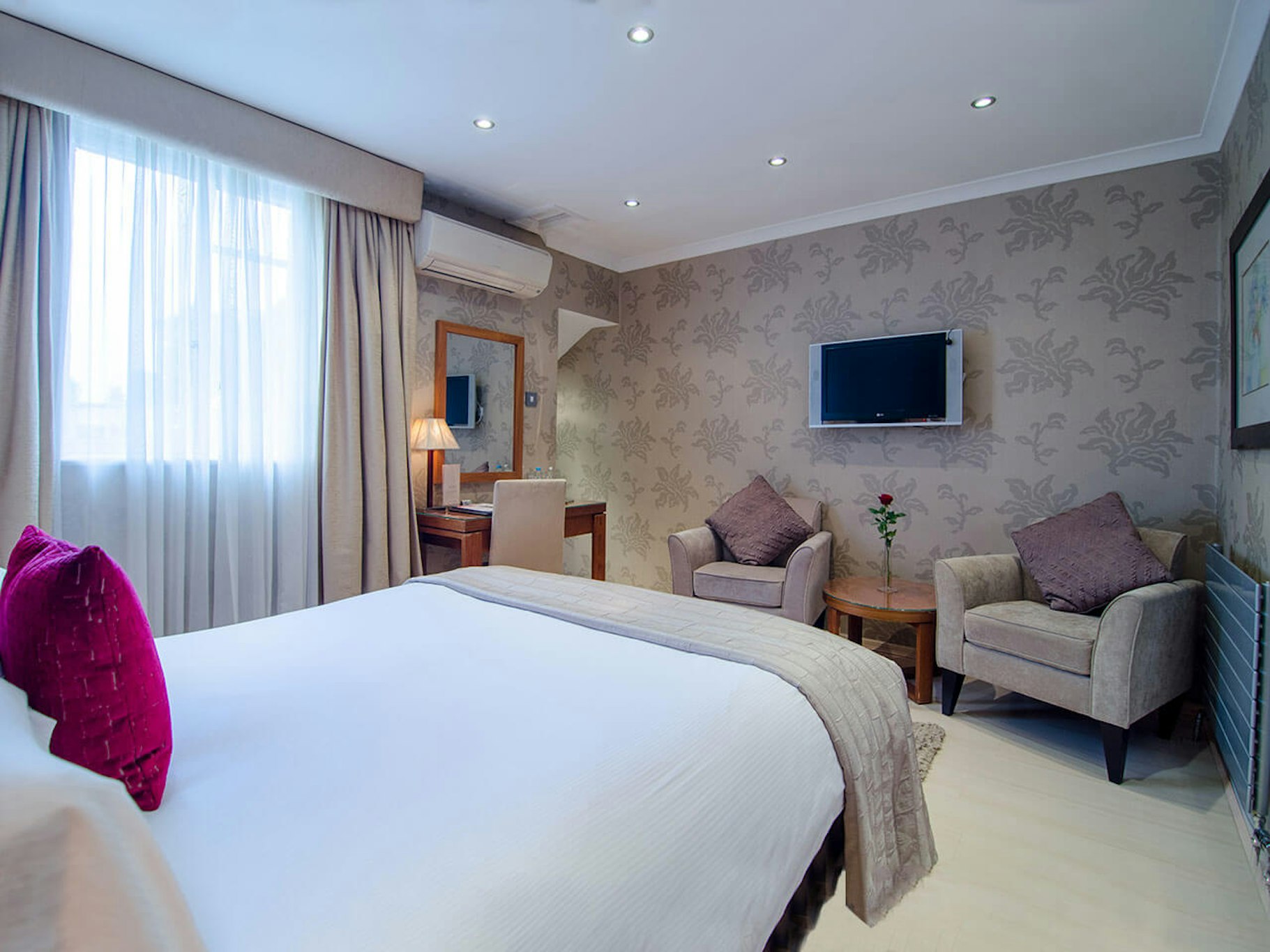 Room, Double Bed