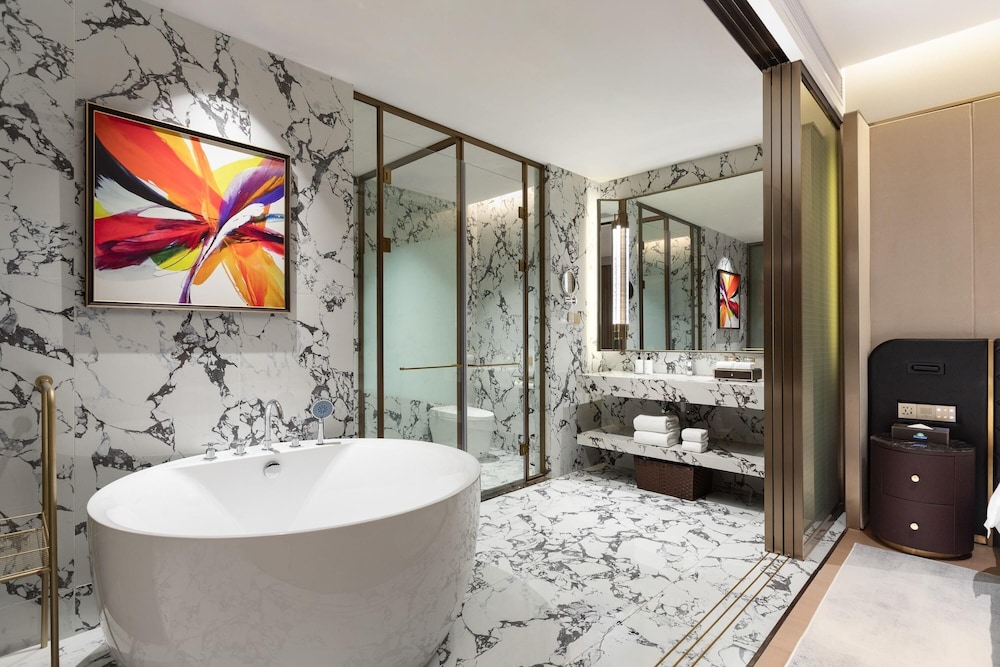 Days Hotel by Wyndham Shantou Longhu 38/43