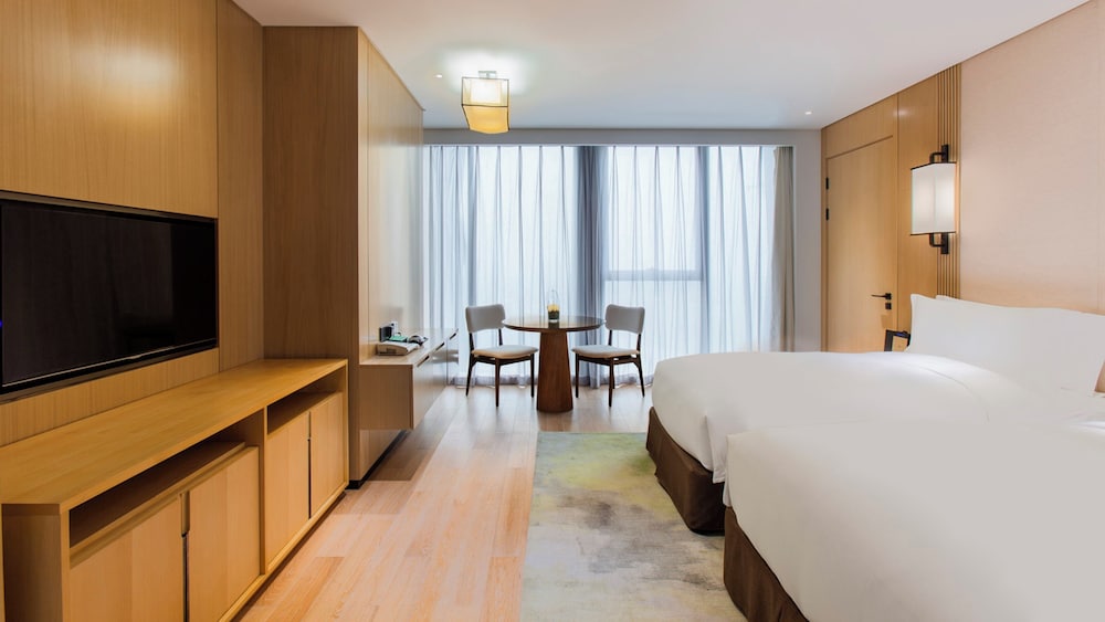 Standard, Twin Beds