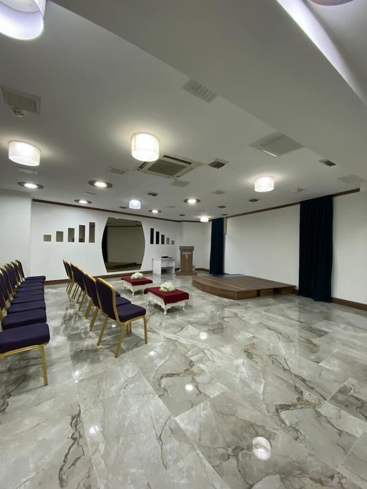 Yucel Hotel 46/50