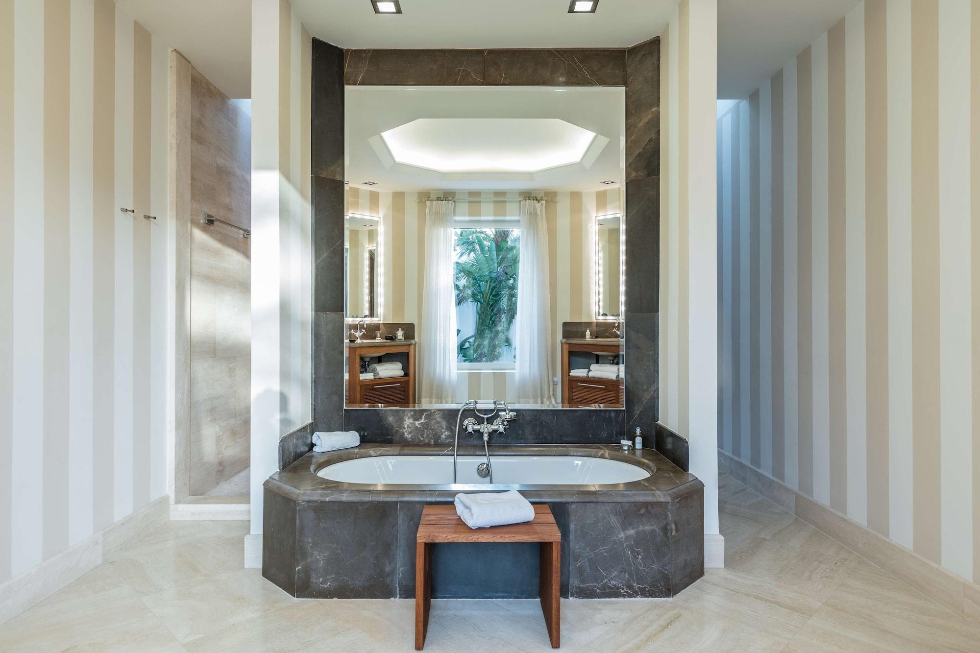 فيلا فاخرة بغرفتي نوم، Finca Cortesin Golf And Spa 3/3