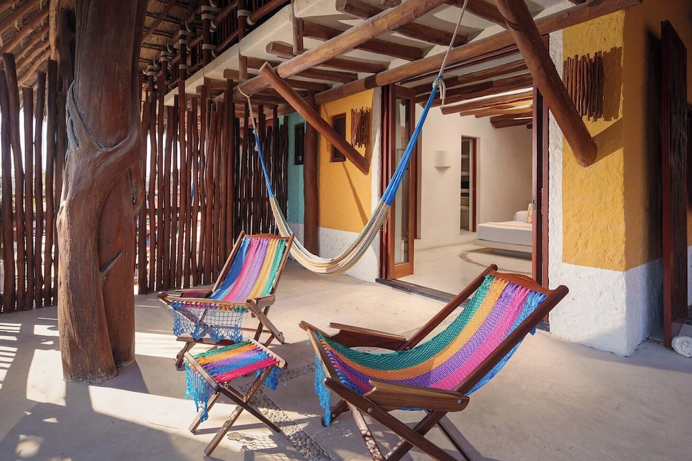 Hotel El Pueblito 46/50