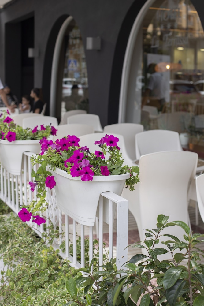 HOTEL SPA LA TERRASSA 46/48