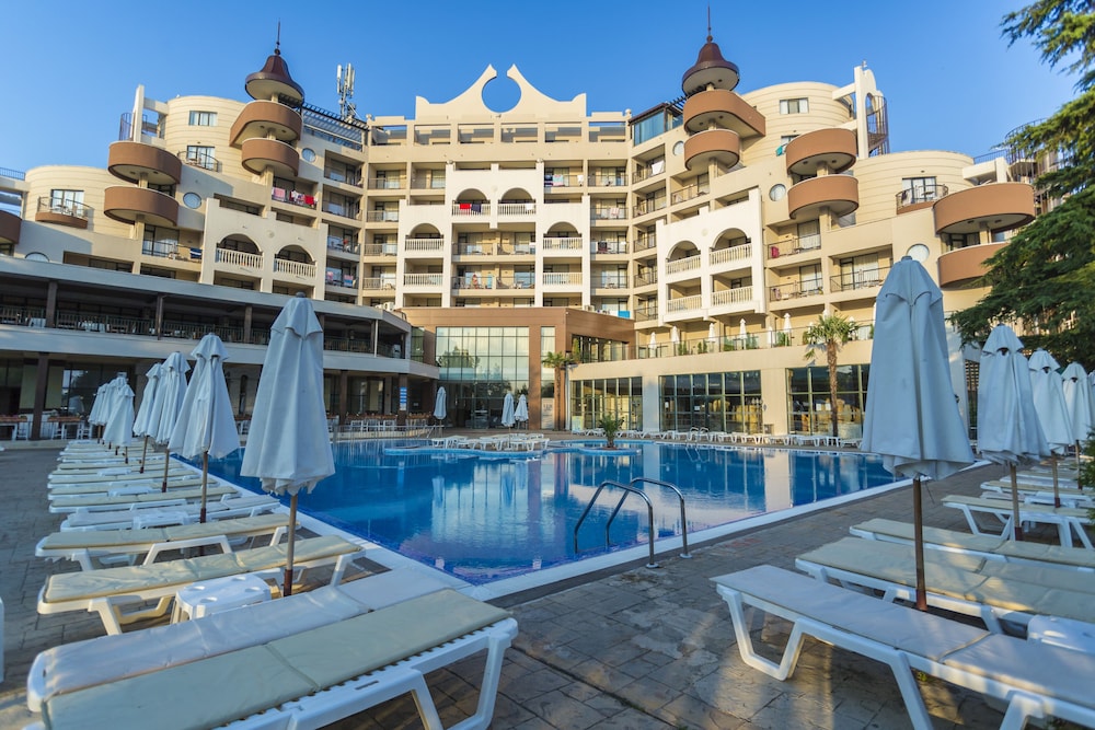 HI Hotels Imperial Resort 4/50