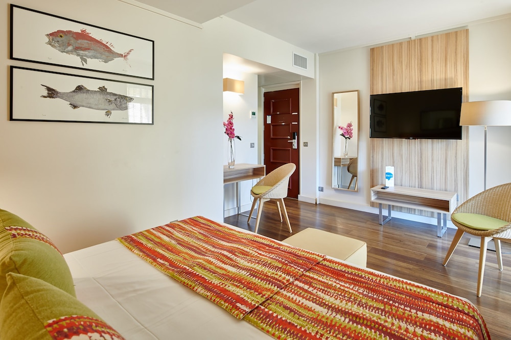 Hotel Vacances Bleues Delcloy 12/66