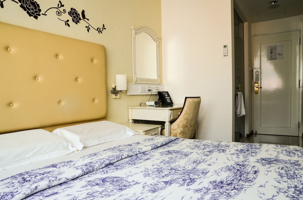 Jayleen 1918 Hotel 28/48