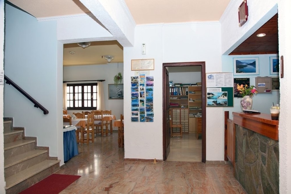 Nostos Hotel 30/40