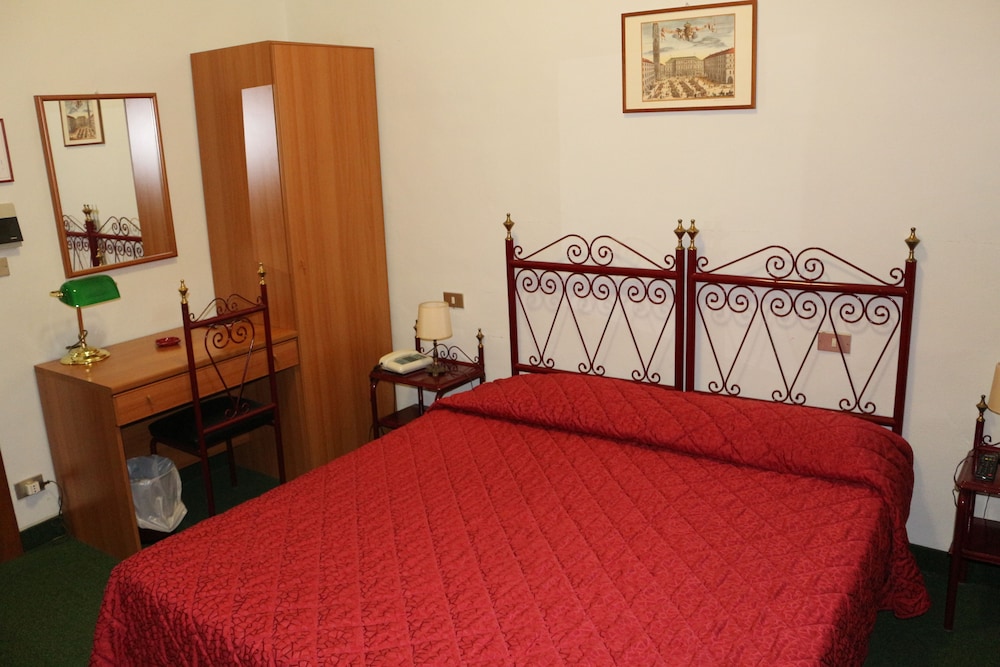 Hotel Italia 20/51