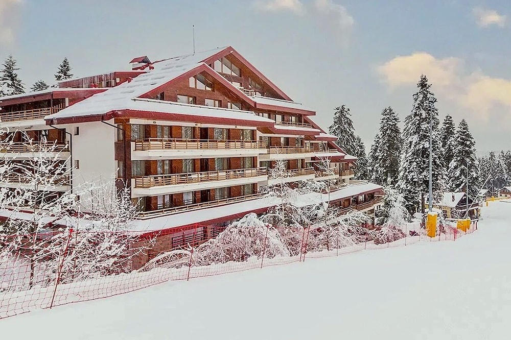 Club Hotel Yanakiev 2/55