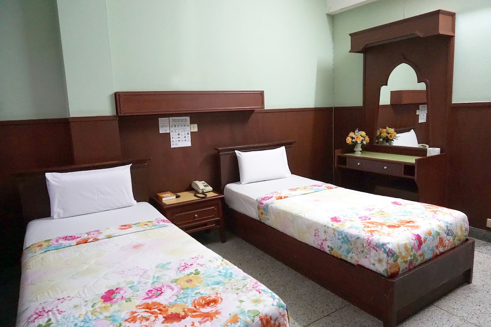 Nakornping Hotel 14/27