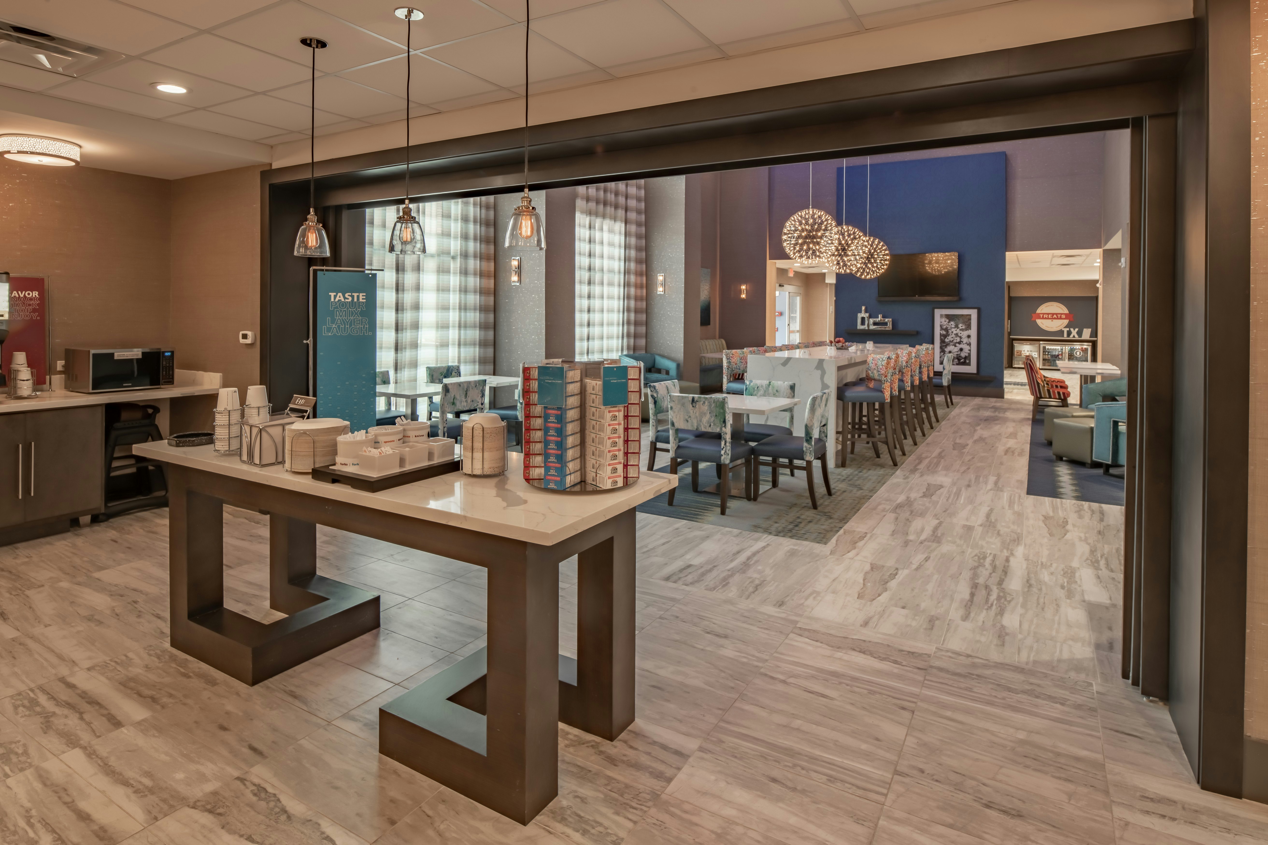 Hampton Inn And Suites Dallas/Plano Central 53/66