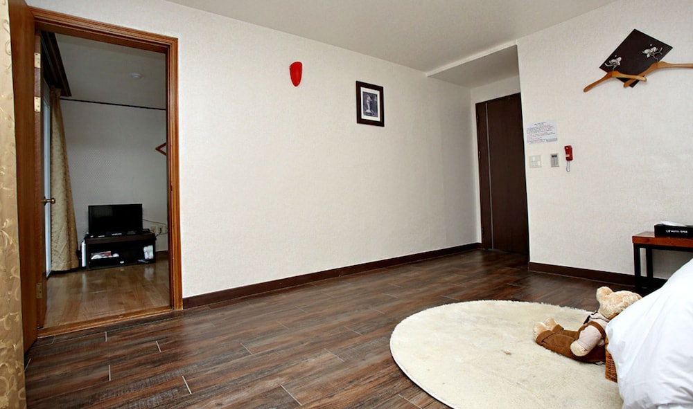 Manripo Hotel 22/49
