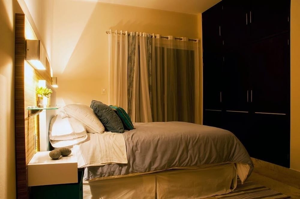 SHAVANNA HOTEL BOUTIQUE 25/55