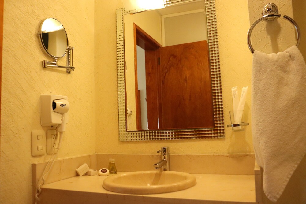 Hotel Senorial Tlaxcala 19/66