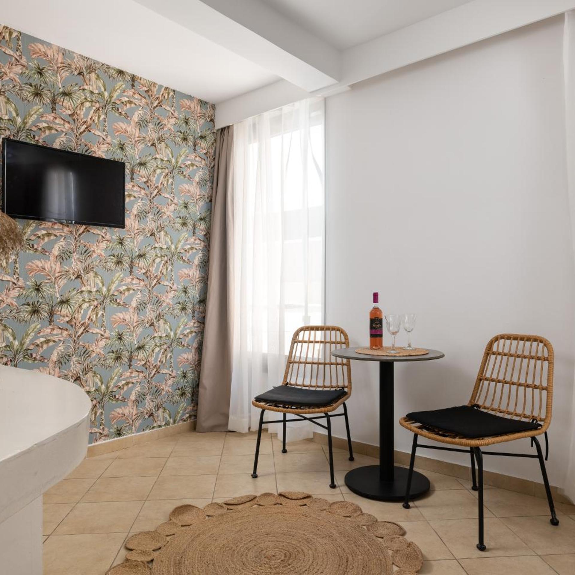 Diana Art Boutique Hotel 49/55