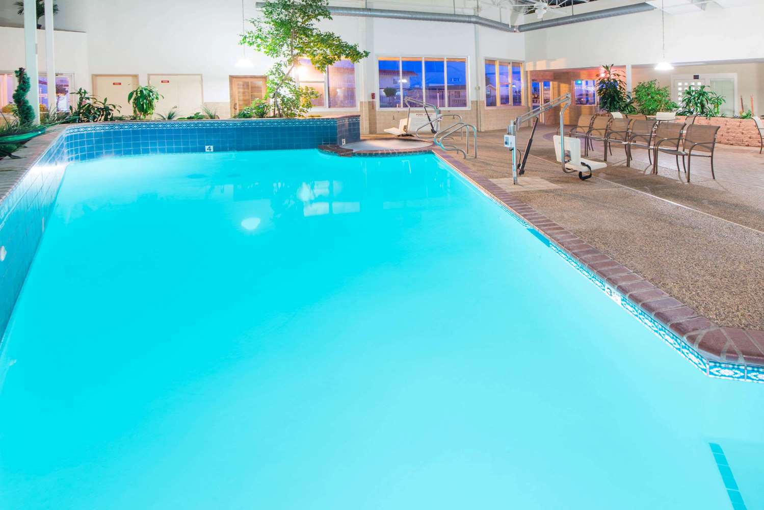 Ramada By Wyndham Enid 32/36