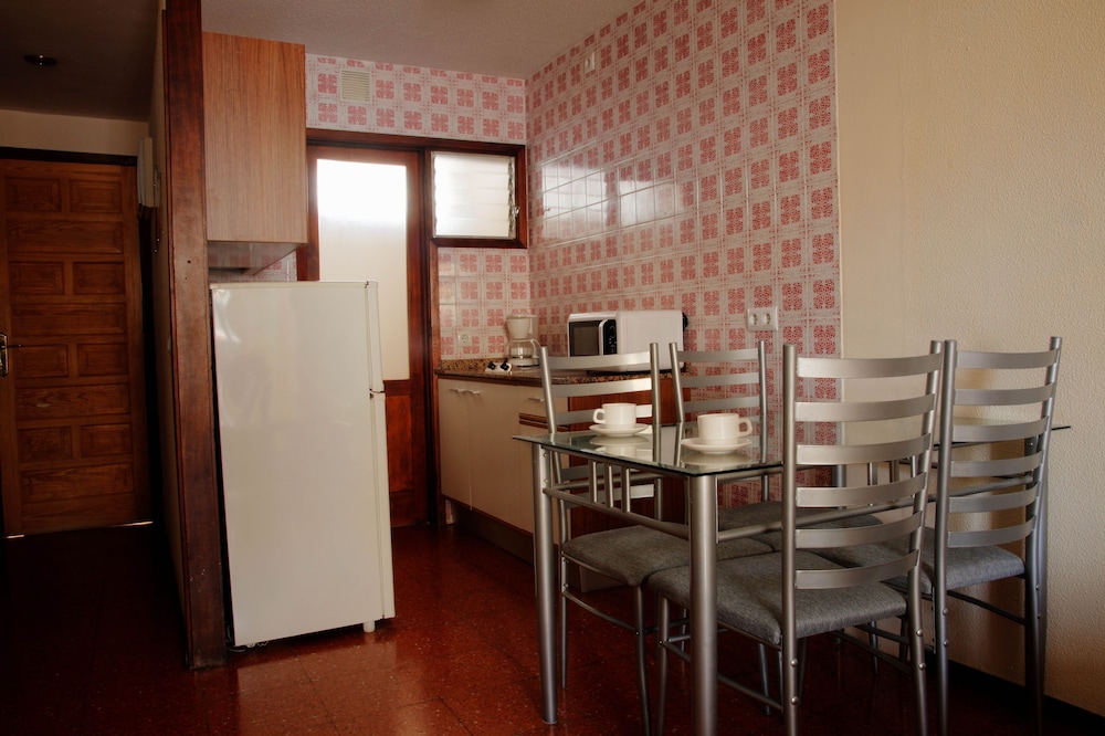 Las Gondolas Apartments 32/44
