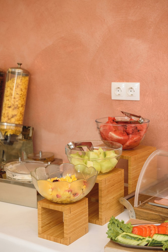 Yperia Hotel 26/59
