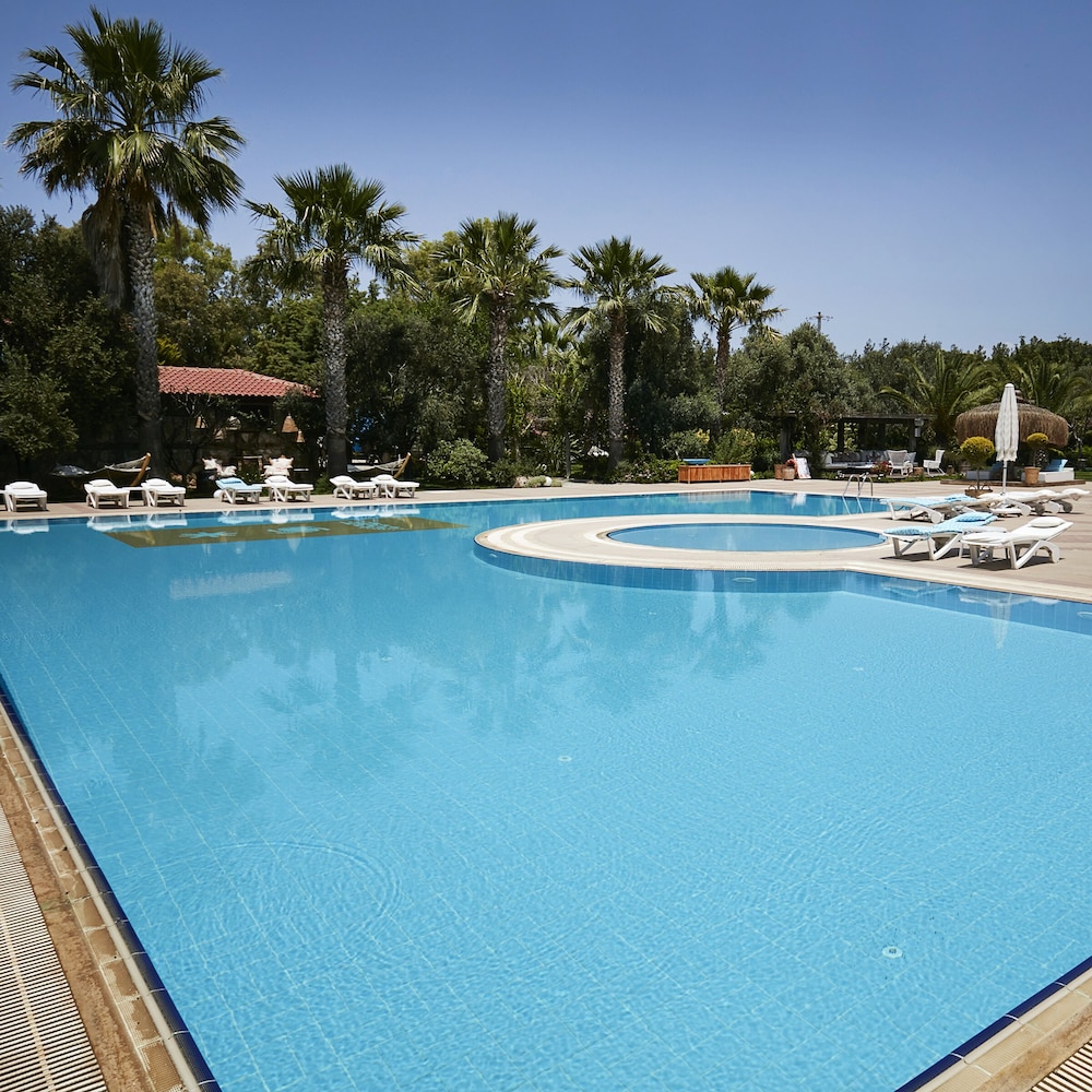 Flow Datca Surf And Beach Hotel 2/30