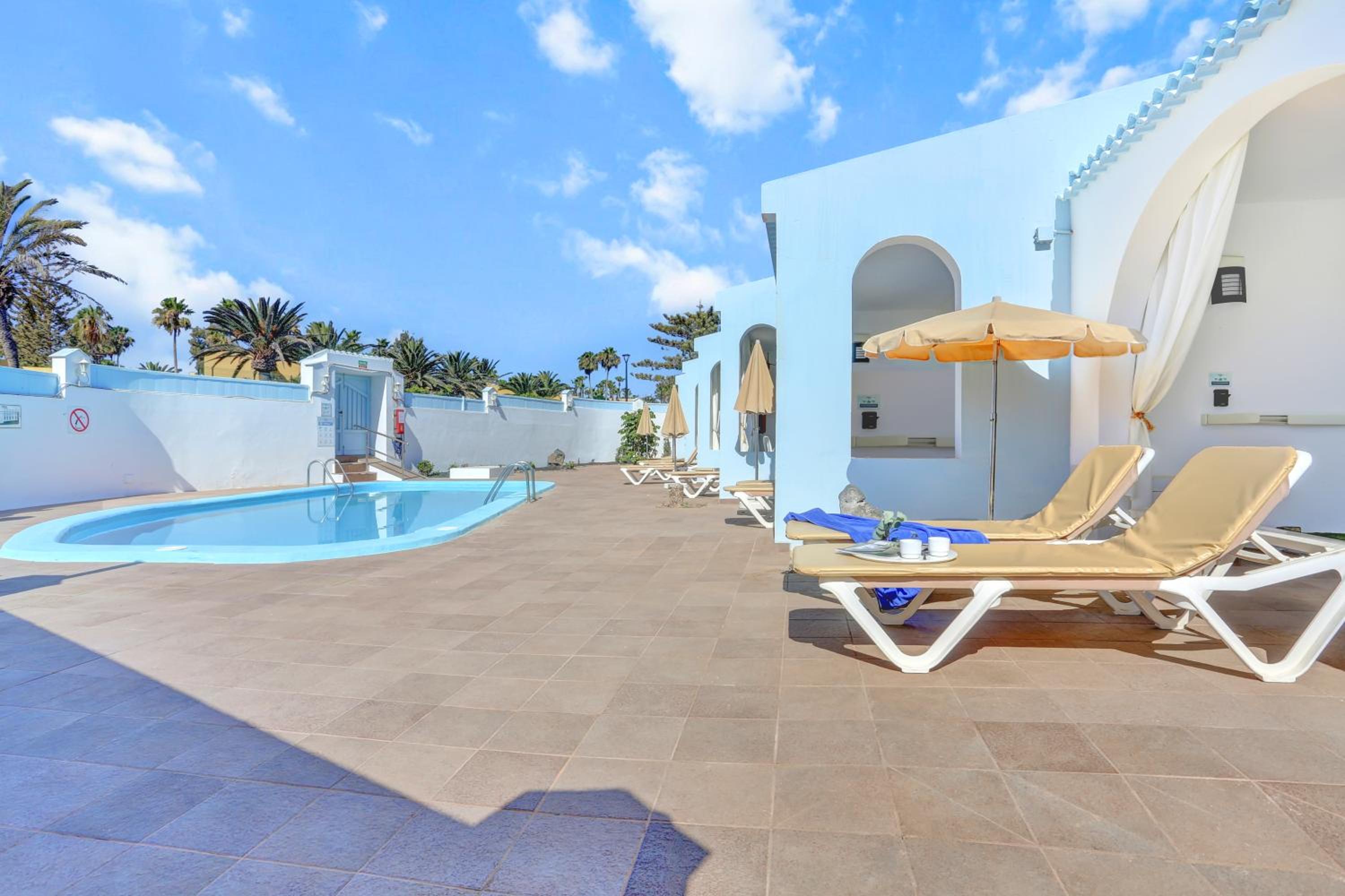Neptuno Bungalows 25/30