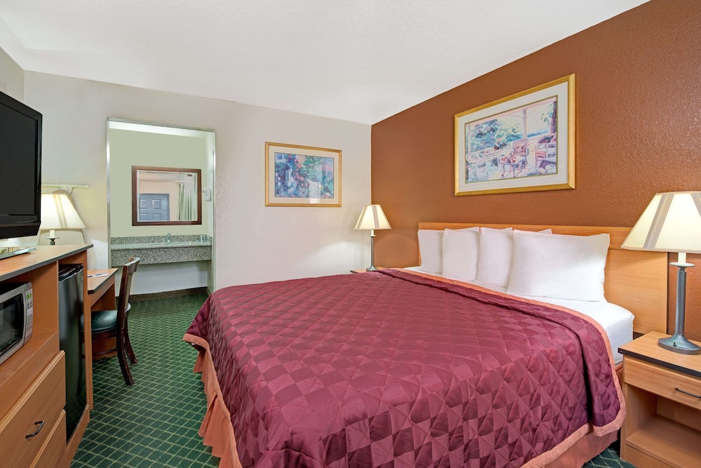 Travelodge By Wyndham Sacramento / Rancho Cordova 3/17