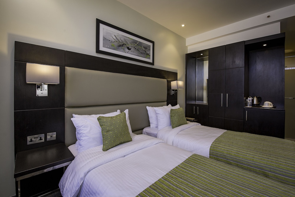 Royal Tulip Canaan Hotel 32/80